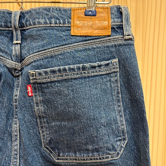 Levi’s Wedgie Straight Jeans - Picture 10 of 13